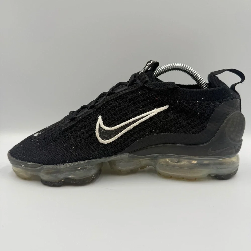 Nike Air VaporMax 2021 FK Womens Size 9 Running Shoes Flyknit Black DC4112-002